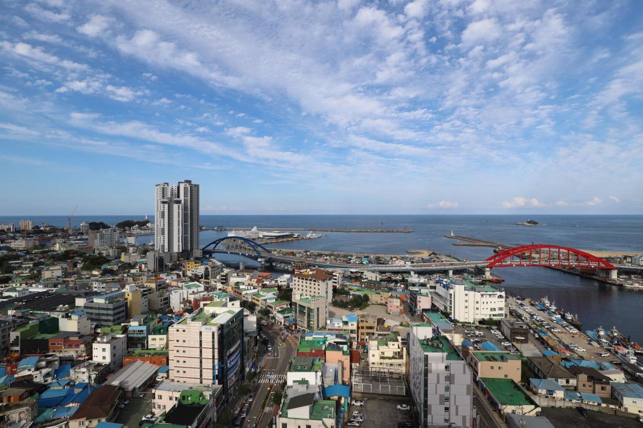 Sunrise Hotel Junior Suite Room11F Sea- View Sokcho Exteriör bild