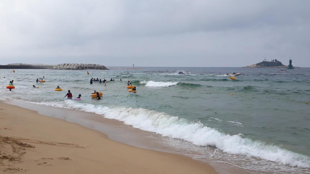 Sunrise Hotel Junior Suite Room11F Sea- View Sokcho Exteriör bild